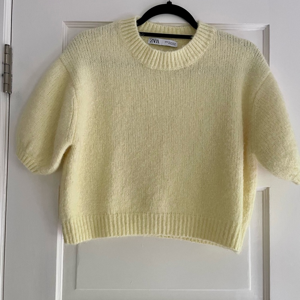 Zara Butter Yellow Short Sweater